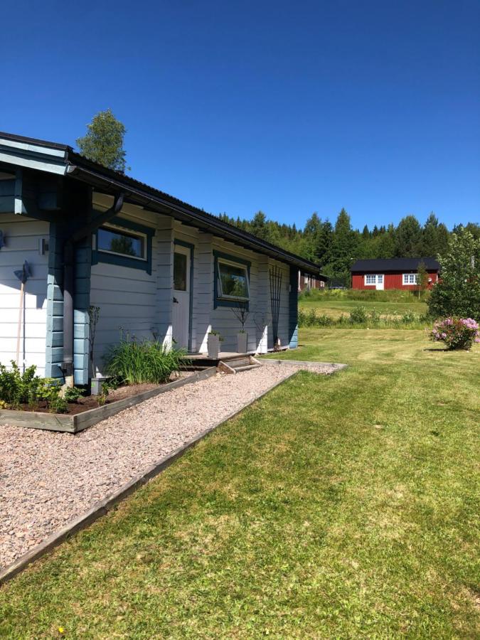 Mysig Timmerstuga Med Braskamin Naera Hovfjaellet Torsby Eksteriør bilde